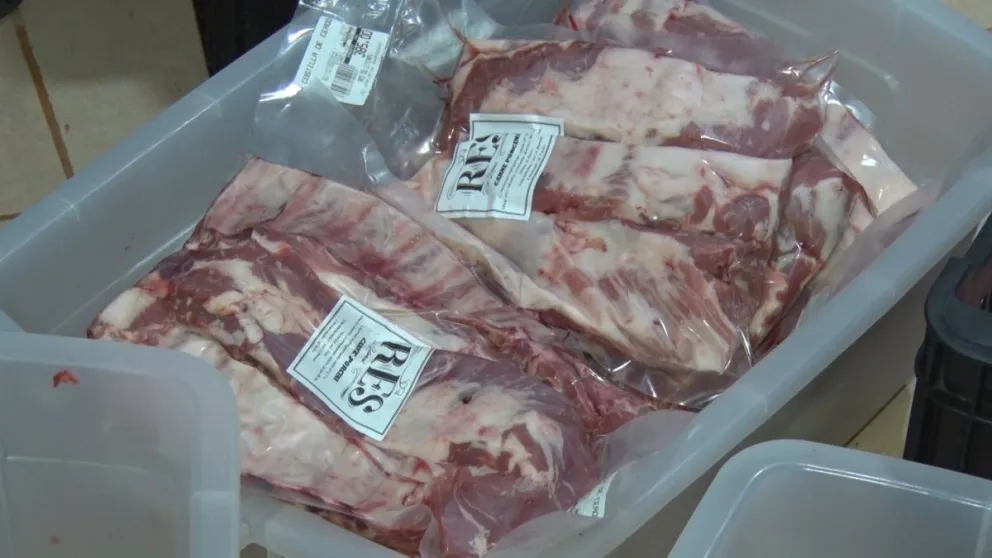 Se llevaba el asado debajo de la remera y fue detenido 