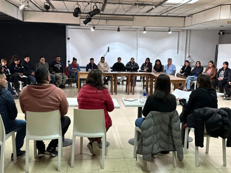 SENAF convocó a una mesa provincial de prevención al suicidio con foco en las adolescencias en Roca