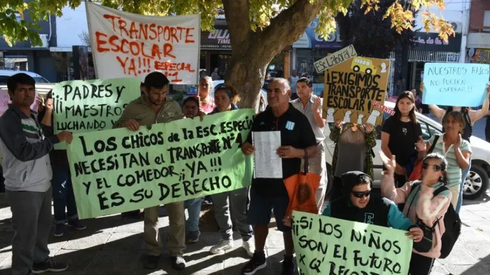 El STJ de Río Negro ordenó a Educación reestablecer el transporte escolar