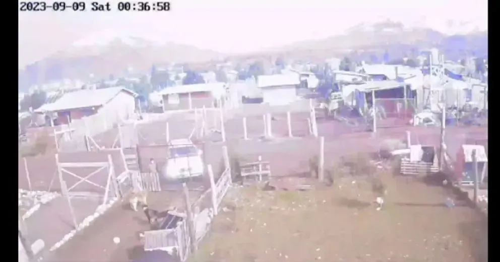 VIDEOS: Impactante luz hizo que Bariloche se haga de día en medio de la noche