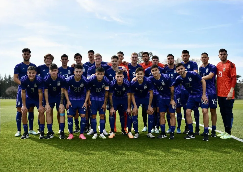 Los pibes de Mascherano vencieron a Bolivia en un amistoso ante la presencia de Scaloni, Messi y Di María
