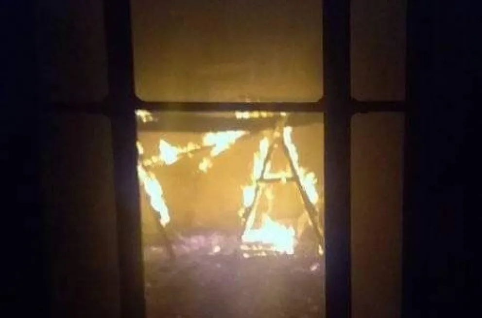 Una vivienda del barrio El Porvenir se incendió por completo 