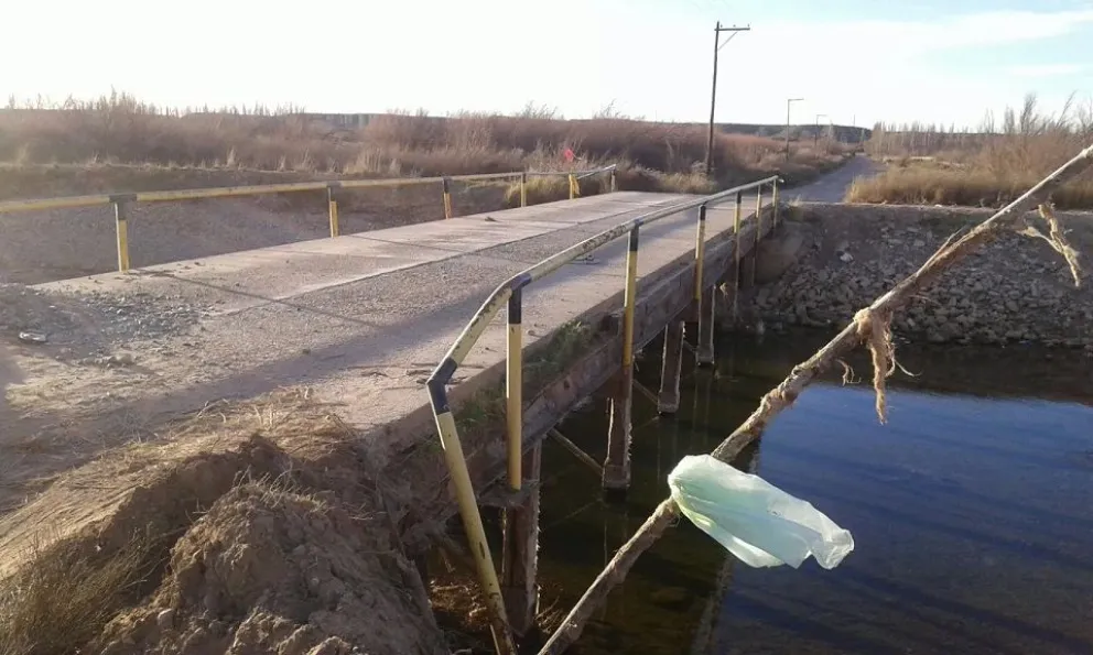 ¡Atención! Cierran puente rural por precaución