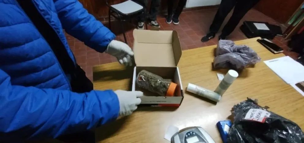 Exitosos operativo antidrogas terminó con dos personas imputadas.