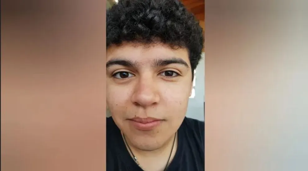 Familia apela a la solidaridad de la gente para recaudar fondos que ayuden a salvar la vista de su hijo