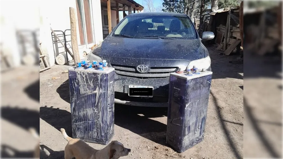 Arresto y resistencia: encuentran vehículo robado en una chacra familiar