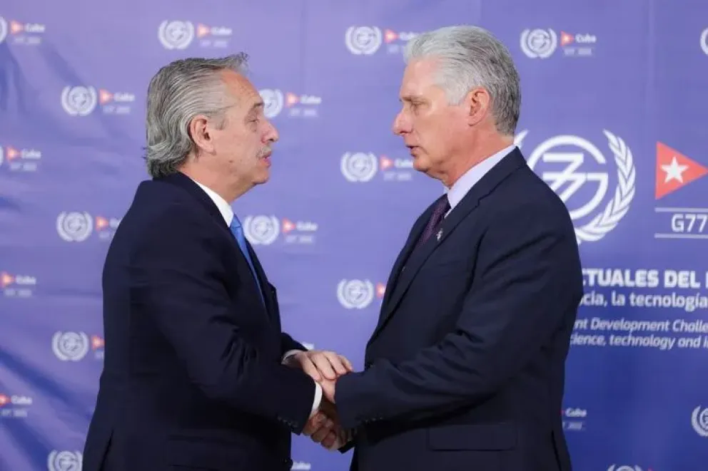 Alberto Fernández se reúne con Miguel Díaz Canel en la Cumbre del Grupo de los 77+China