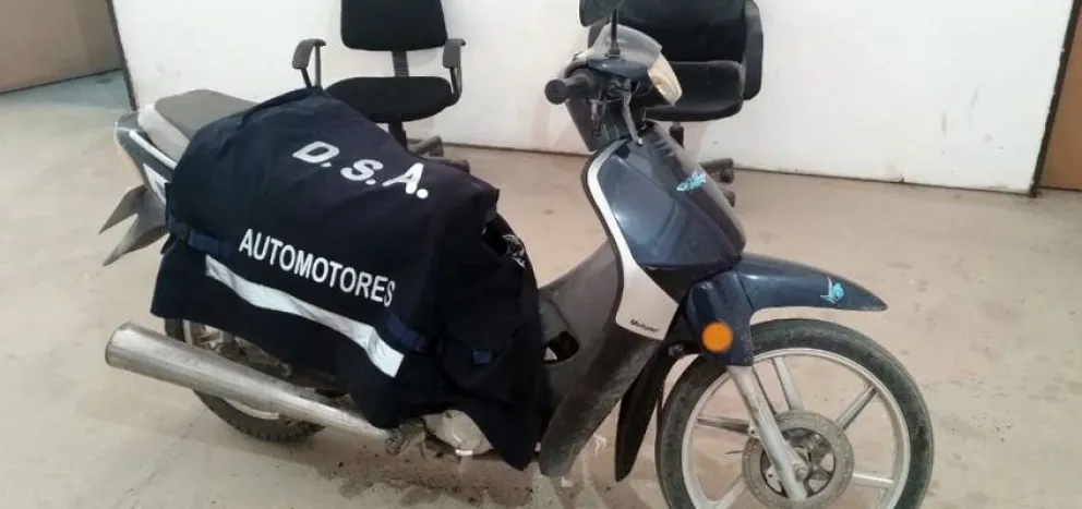 Recuperan moto robada durante operativo de verificación vehicular en Roca