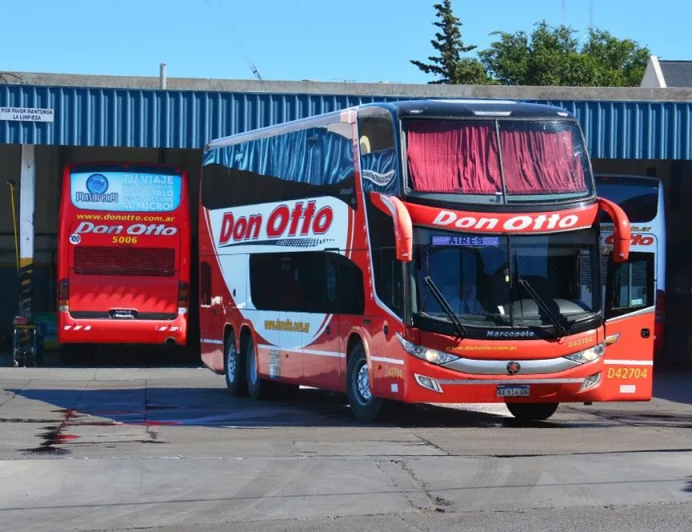 Empresa de transporte indemnizará a pasajera por quemadura con café durante un viaje