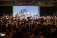 Gran concierto de música folklórica por el mes del Aniversario de Roca