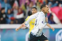 Defensa sufrió la altura y fue goleado ante Liga de Quito en la primera semifinal