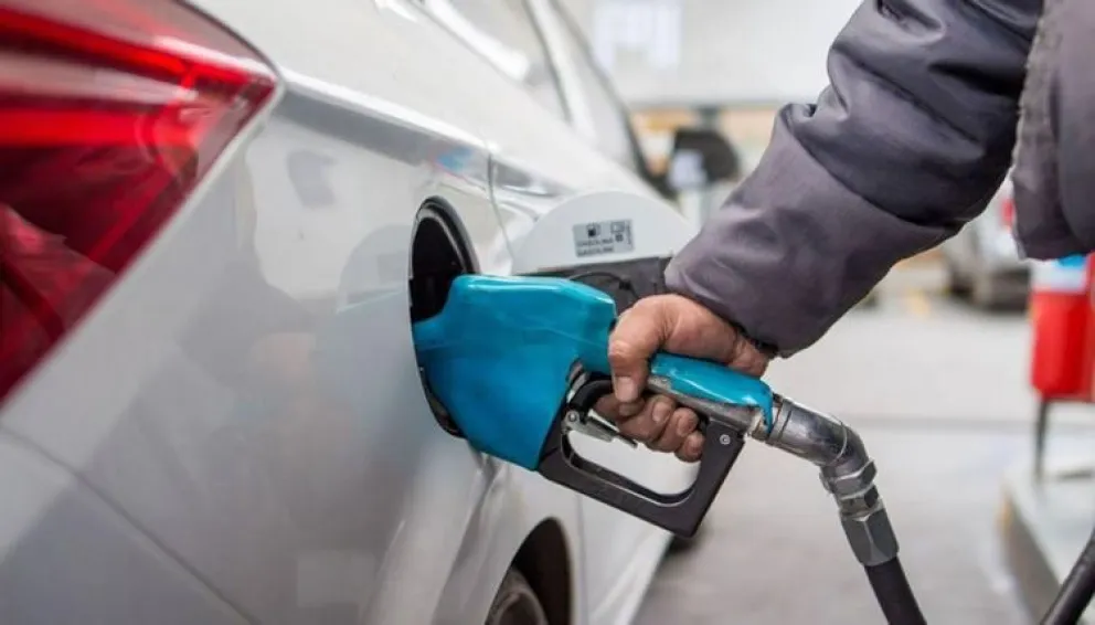 Una forma de ahorrar: conoce la app que compara precios en estaciones de servicio