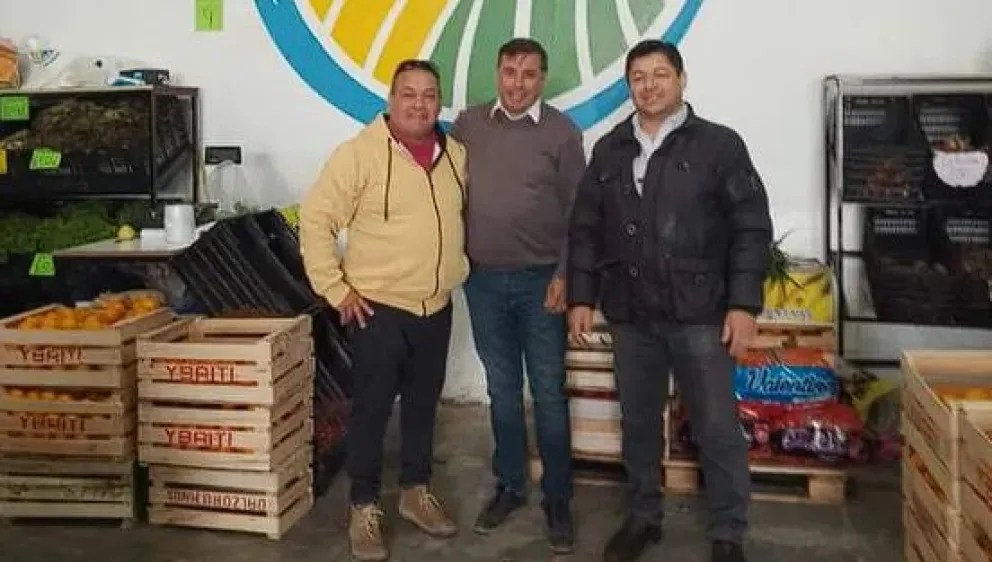 Acuerdo entre el Corredor Productivo y la Mutual Policial para garantizar acceso a alimentos saludables