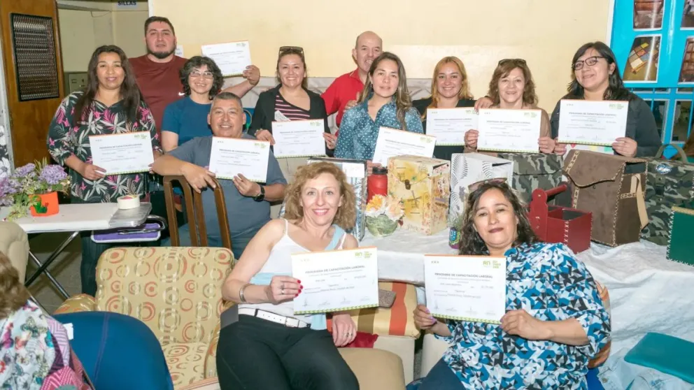 Ciudad de emprendedores: 850 roquenses completaron los talleres de oficio