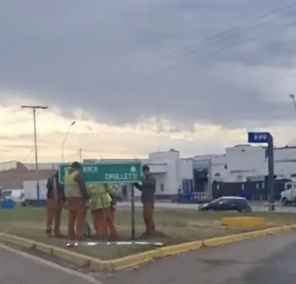 Un mes más tarde: Los confusos carteles de la Ruta 22 fueron reemplazados