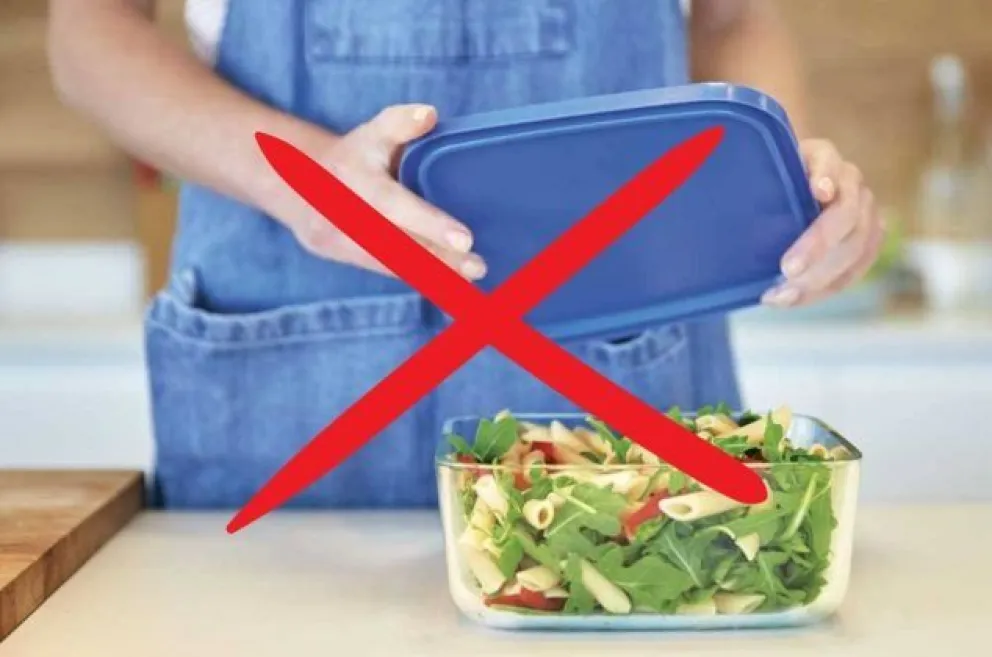 Errores comunes: los 5 alimentos que no podés guardar en tuppers 