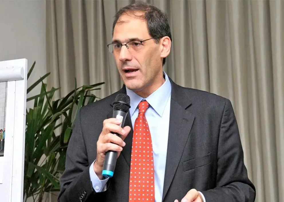 ¡Orgullo local!: Médico roquense será galardonado con un Premio Konex de Platino