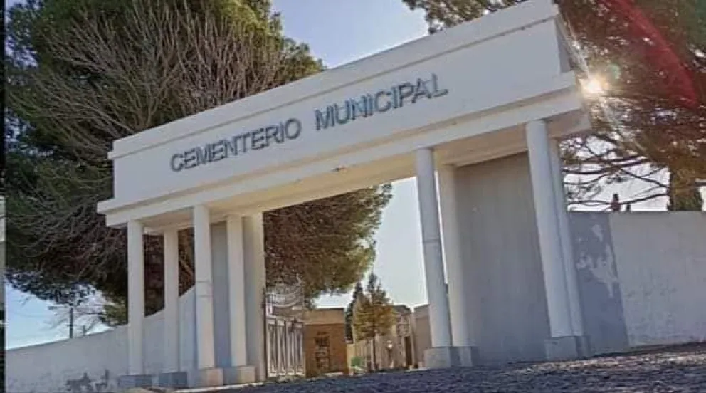 Otra vez: destrozos y robos en un cementerio del Alto Valle