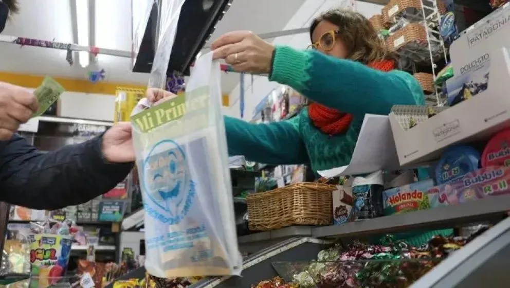 Las estrategias de los comercios de barrio para sobrevivir en la crisis