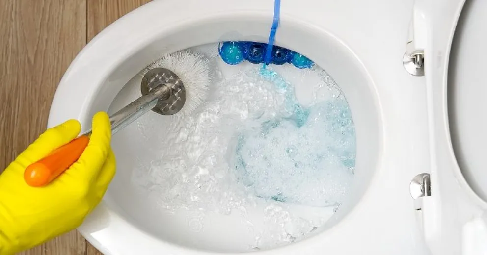 Técnicas efectivas para eliminar las manchas del inodoro