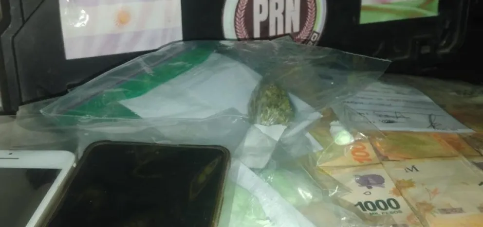 Secuestran cocaína, marihuana y dinero tras un operativo de allanamiento