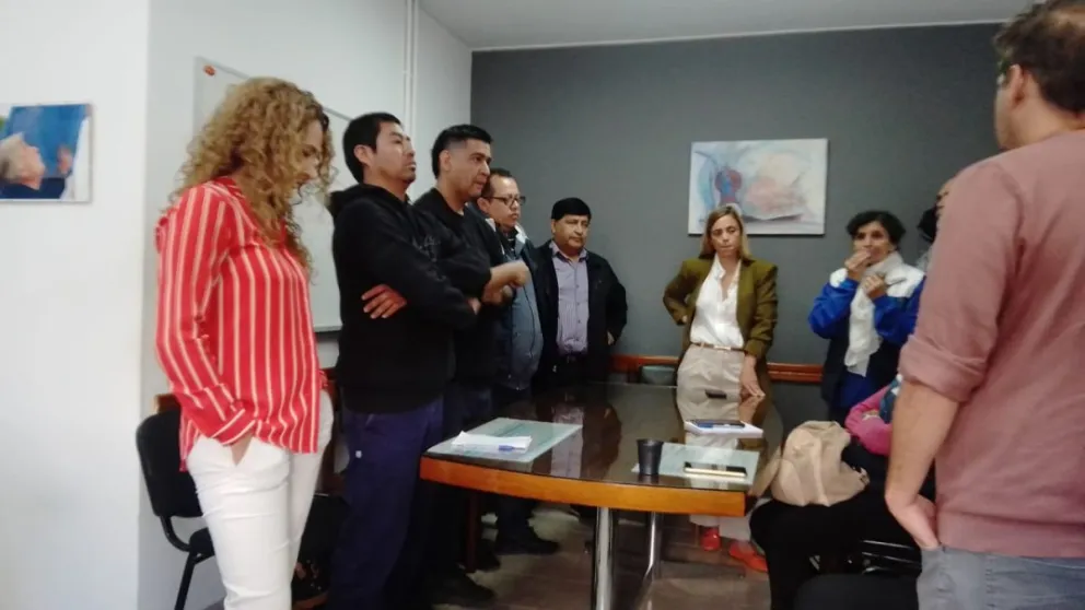 ATE acordó un aumento de $ 27.000 para municipales de Roca