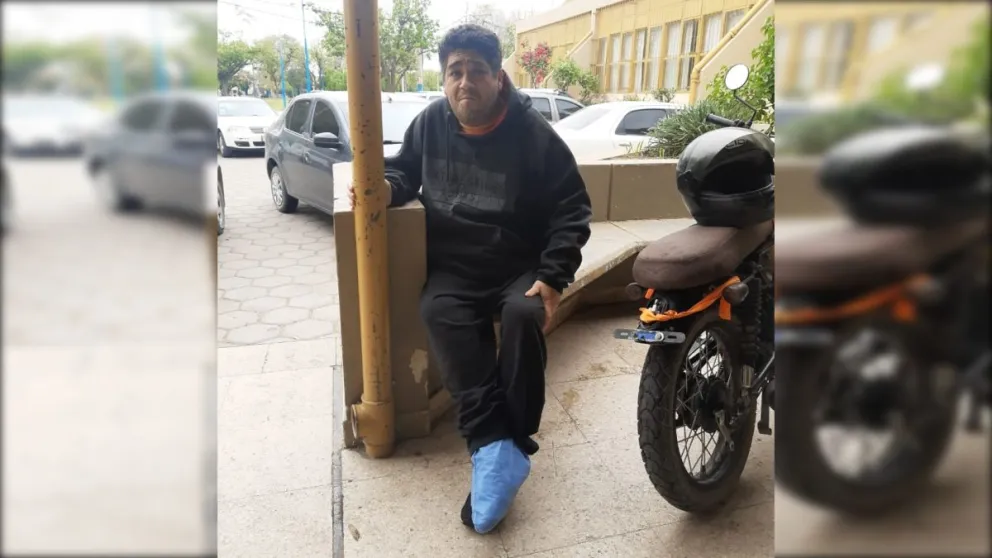 Fue amputado por problemas de salud, fue a votar y no le brindaron asistencia ni tampoco le acercaron la urna, casi se desmaya
