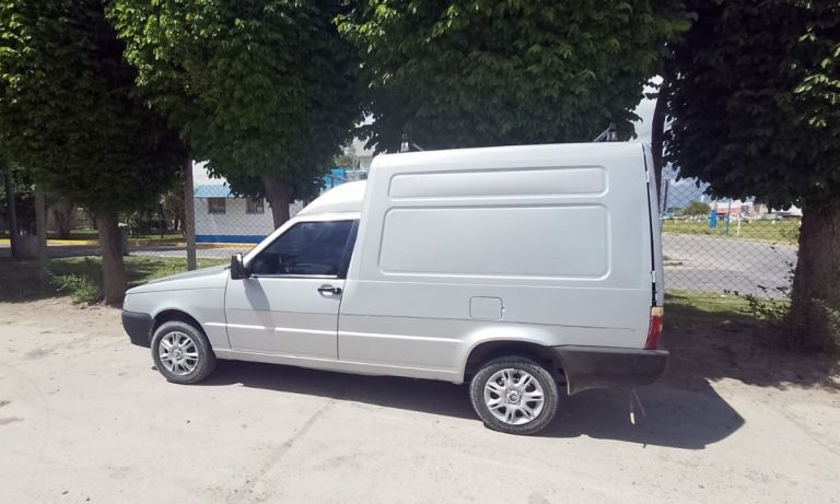 Una camioneta robada fue recuperada en un control policial en Roca