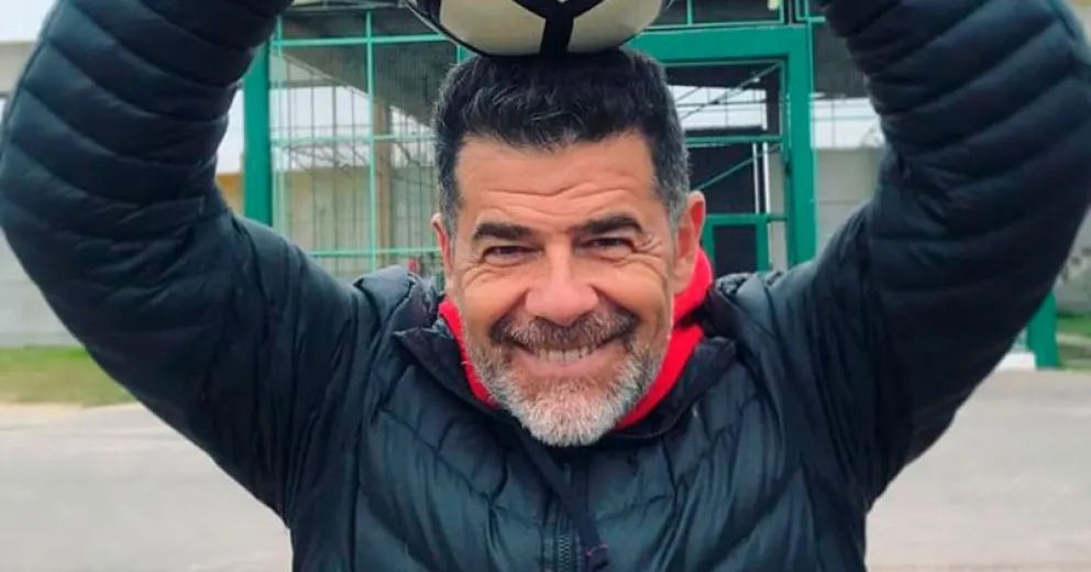 Julián Weich reencuentra a su "hijo africano" en un emotivo viaje a Mozambique