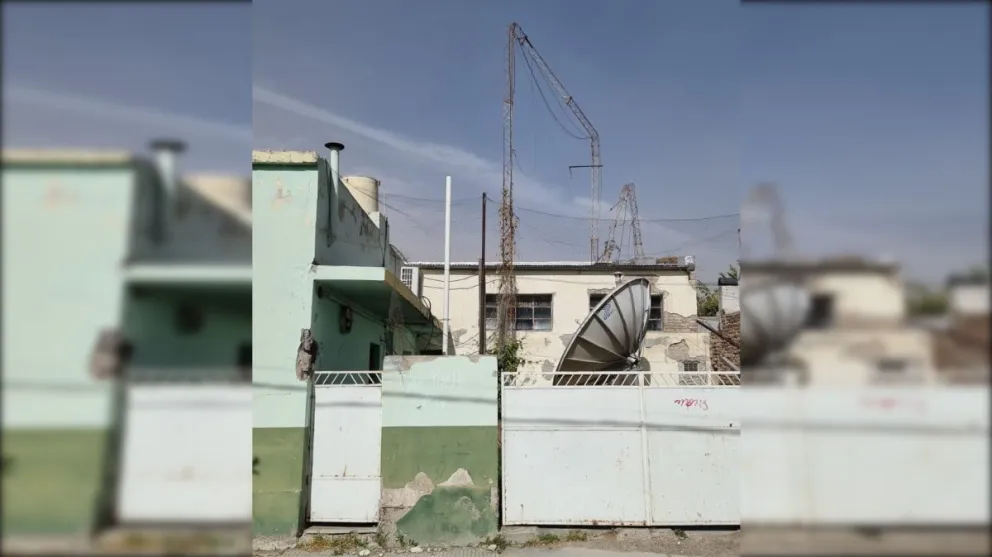 Más destrozos por el viento: se cayó la antena de una radio y siguen registrandose incidentes