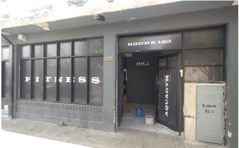 Robaron un gimnasio en pleno centro de Roca
