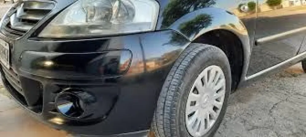 Chocó el auto de su vecina y ahora tiene que pagarle la mano de obra del taller 