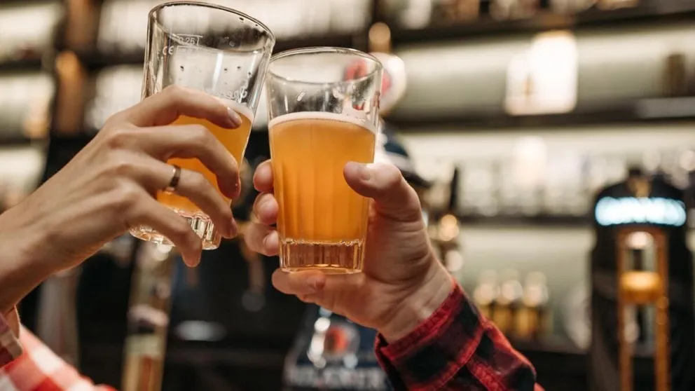 Récord insólito: un grupo de alemanes consumió más de 1200 cervezas en tres horas