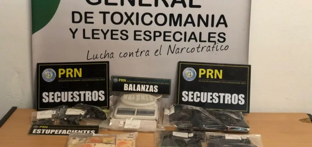 Secuestran cocaína, marihuana y más de $170 mil en barrio Nuevo: una mujer fue imputada