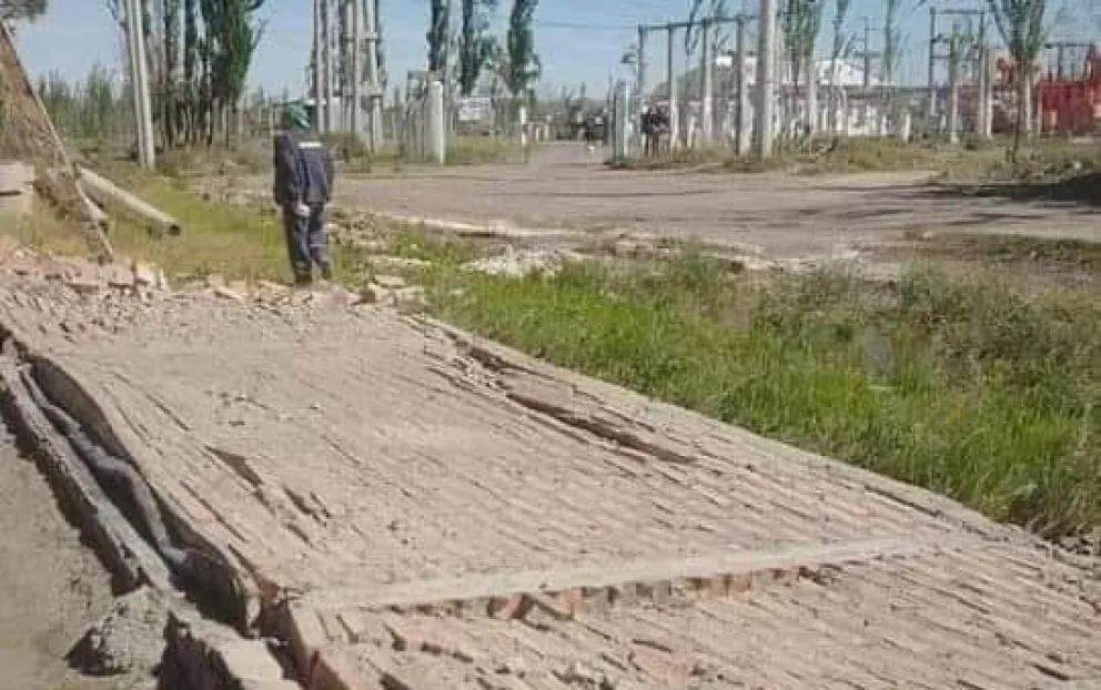 Otra vez: delincuentes aprovechan el paredón caído hace más de un año para robar en el cementerio