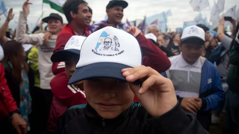 Curas villeros le piden a Francisco que visite el país y reivindican justicia social