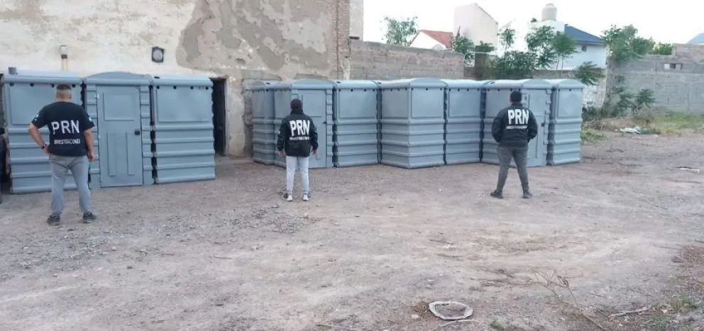 Desarticulan banda de estafadores y recuperan 36 baños químicos traídos de Buenos Aires