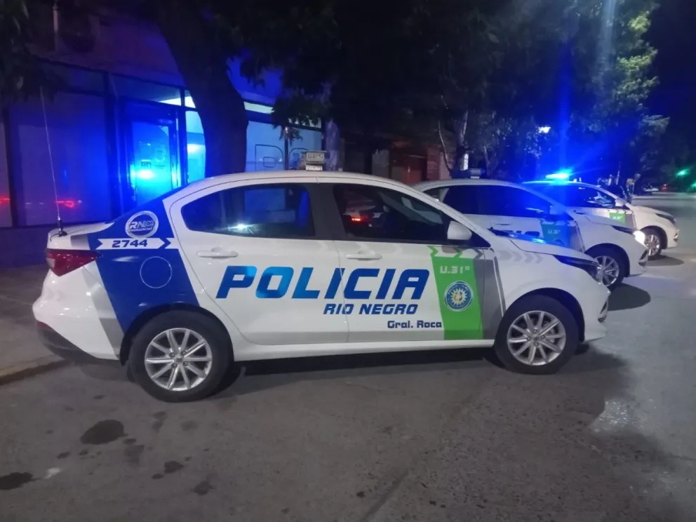 Violento asalto en Roca: Se llevaron seis mil dólares a mano armada 