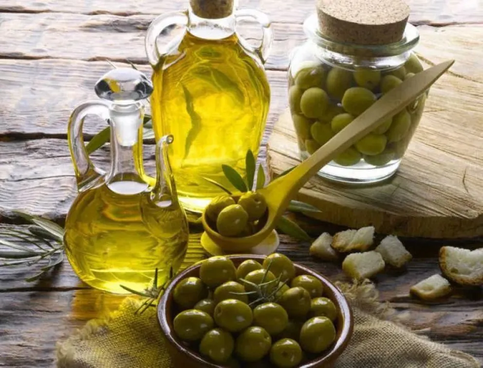 ANMAT prohíbe la venta de un aceite de oliva: los motivos