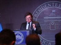 Javier Milei lanza la "Oficina del Presidente Electo" y descarta reunión con Alberto Fernández