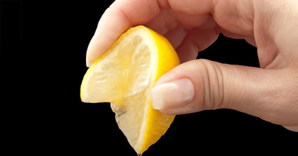 Aprovecha cada gota: trucos para extraer el máximo jugo de limón