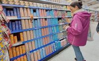 Gobierno y supermercados negocian para evitar aumentos desmedidos