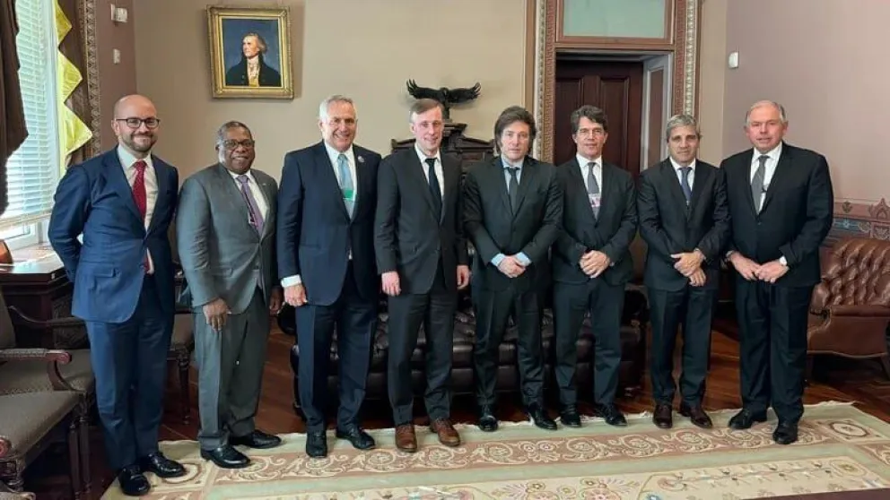 Milei se reunió con el consejero de Biden: "Hablamos del nuevo encuadre de la Argentina"