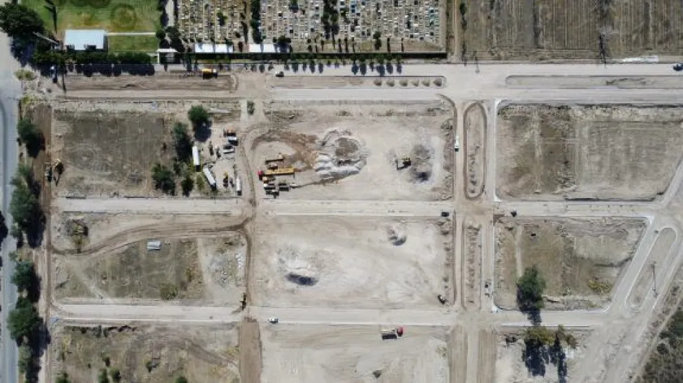 Avanza la obra de urbanización en el Barrio Fiske Menuco