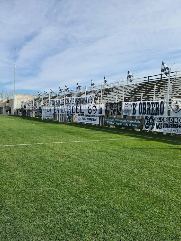Atlético Regina y Cipolletti jugarán hoy por un lugar en la Final de la LDC 