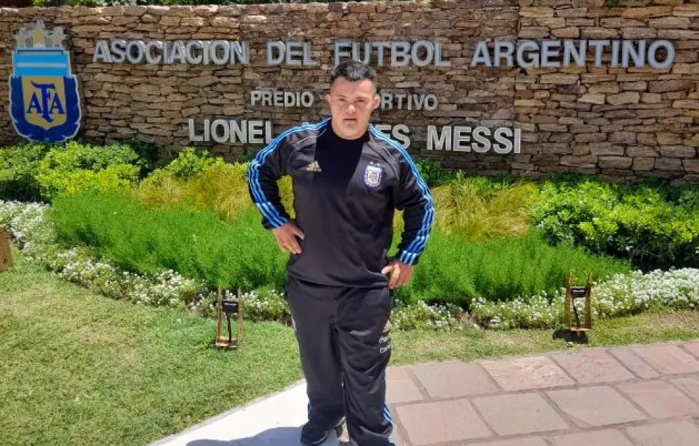 El roquense Iñaki Bizama Mena ya viste los colores de la selección 