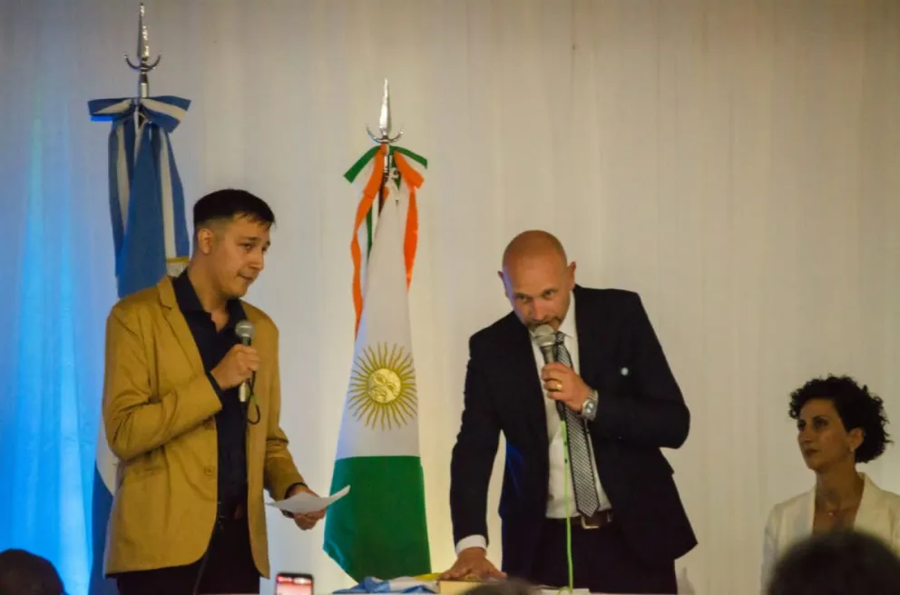 Asumieron las nuevas autoridades municipales en Fernández Oro