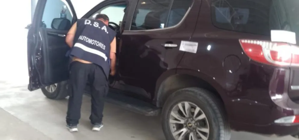 Secuestraron una camioneta robada en otra provincia tras un operativo policial en Roca