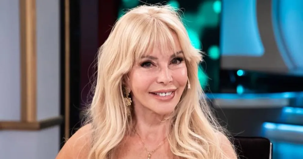 Graciela Alfano a los 71 años se luce con un sensual baile en la playa