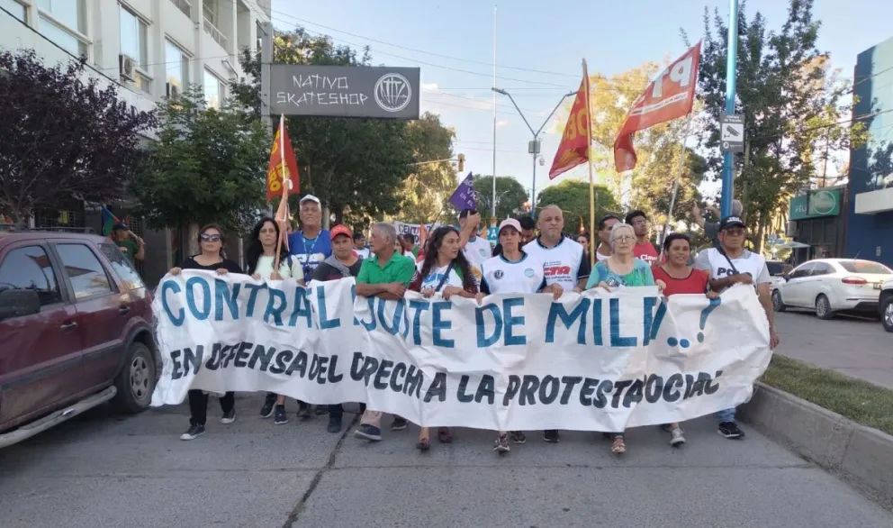Se conformó la Multisectorial del Alto Valle que busca ser "una barrera de contención" contra el DNU y la Ley Omnibus
